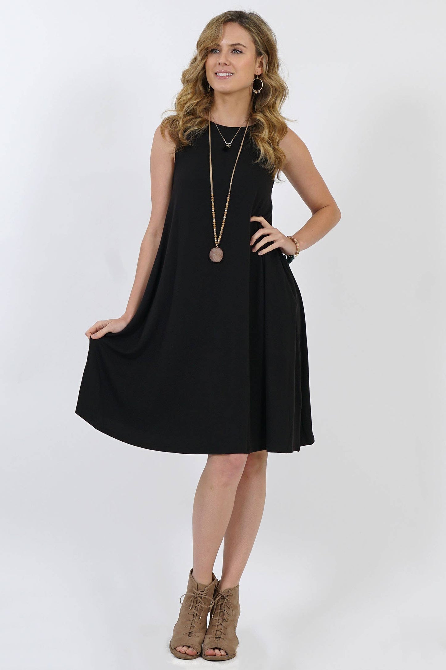 Black Sleeveless Flared Dress w/Side Pockets